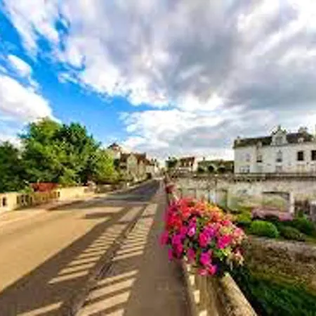 Maison D'une Avec Jardin Amenage Et Wifi A Posay